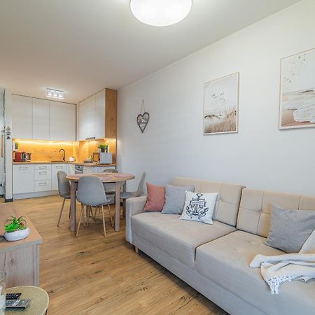 Horyzont Apartamenty - Kapitanski Mostek- Blisko Portu- Sniadania Kołobrzeg Exteriör bild