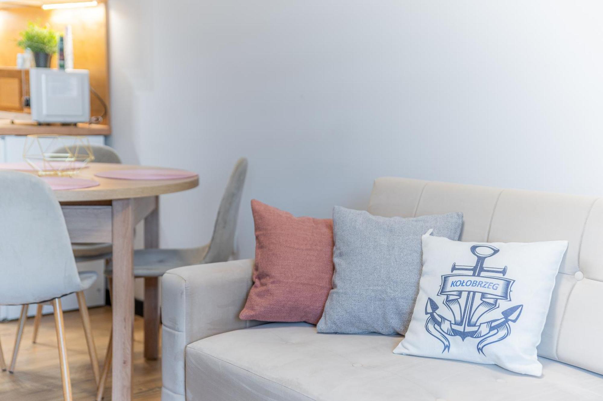Horyzont Apartamenty - Kapitanski Mostek- Blisko Portu- Sniadania Kołobrzeg Exteriör bild