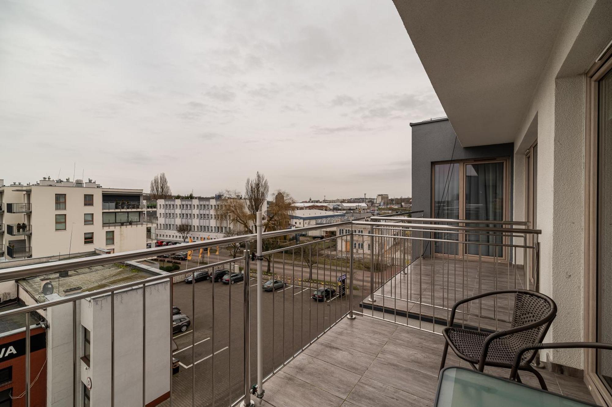 Horyzont Apartamenty - Kapitanski Mostek- Blisko Portu- Sniadania Kołobrzeg Exteriör bild